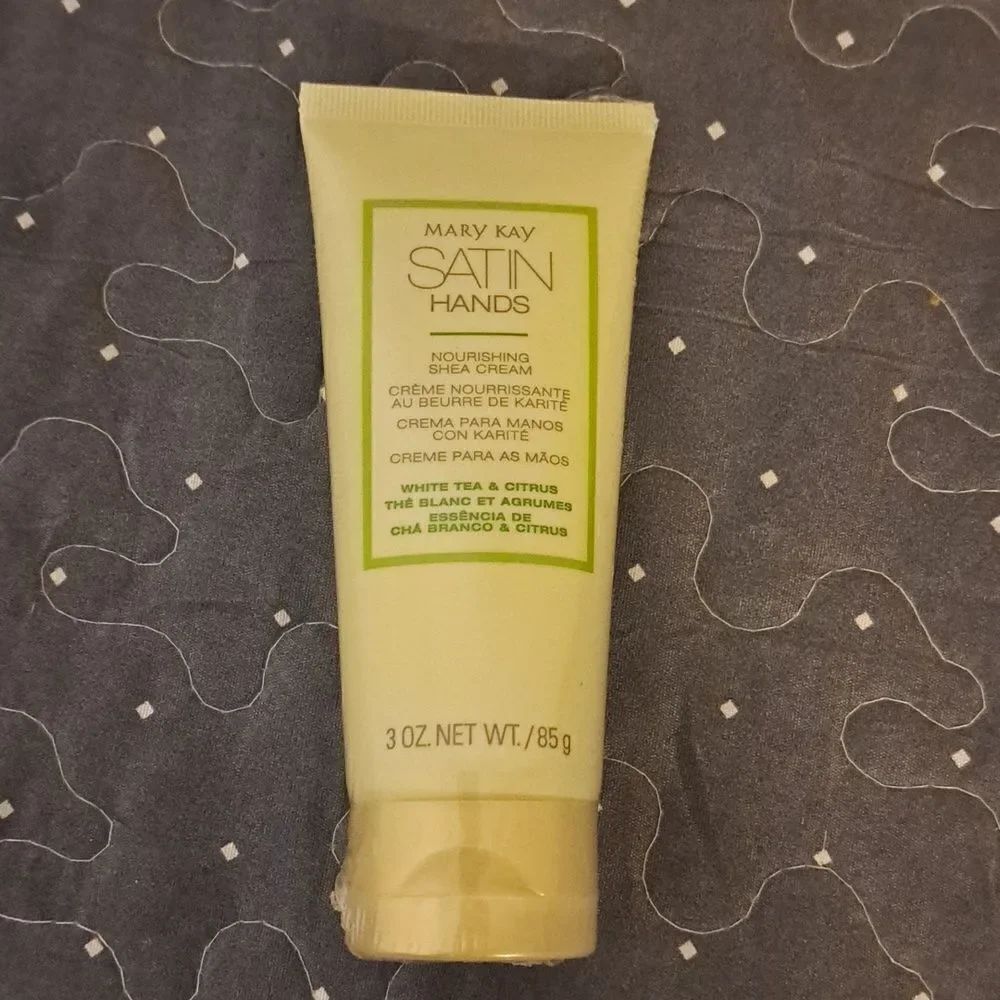 Mary Kay White tea & citrus satin hands shea cream - new